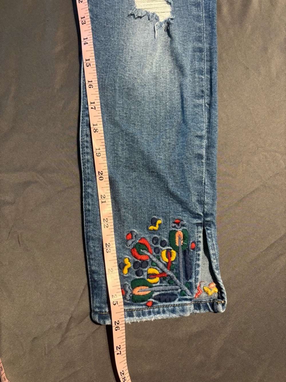 Lucky Brand Women’s Blue Embroidered Skinny Jeans - Picture 11 of 16